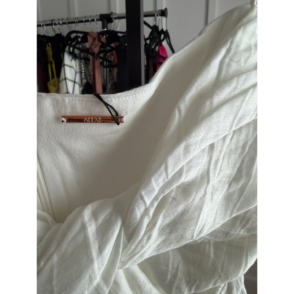 Alexis Olivienne Dress White - Picture 8 of 11